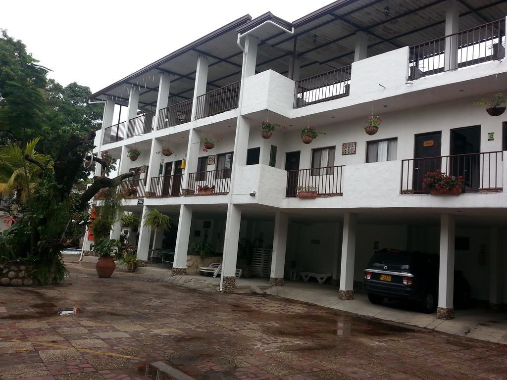 Hotel Villa Maritza Melgar Extérieur photo