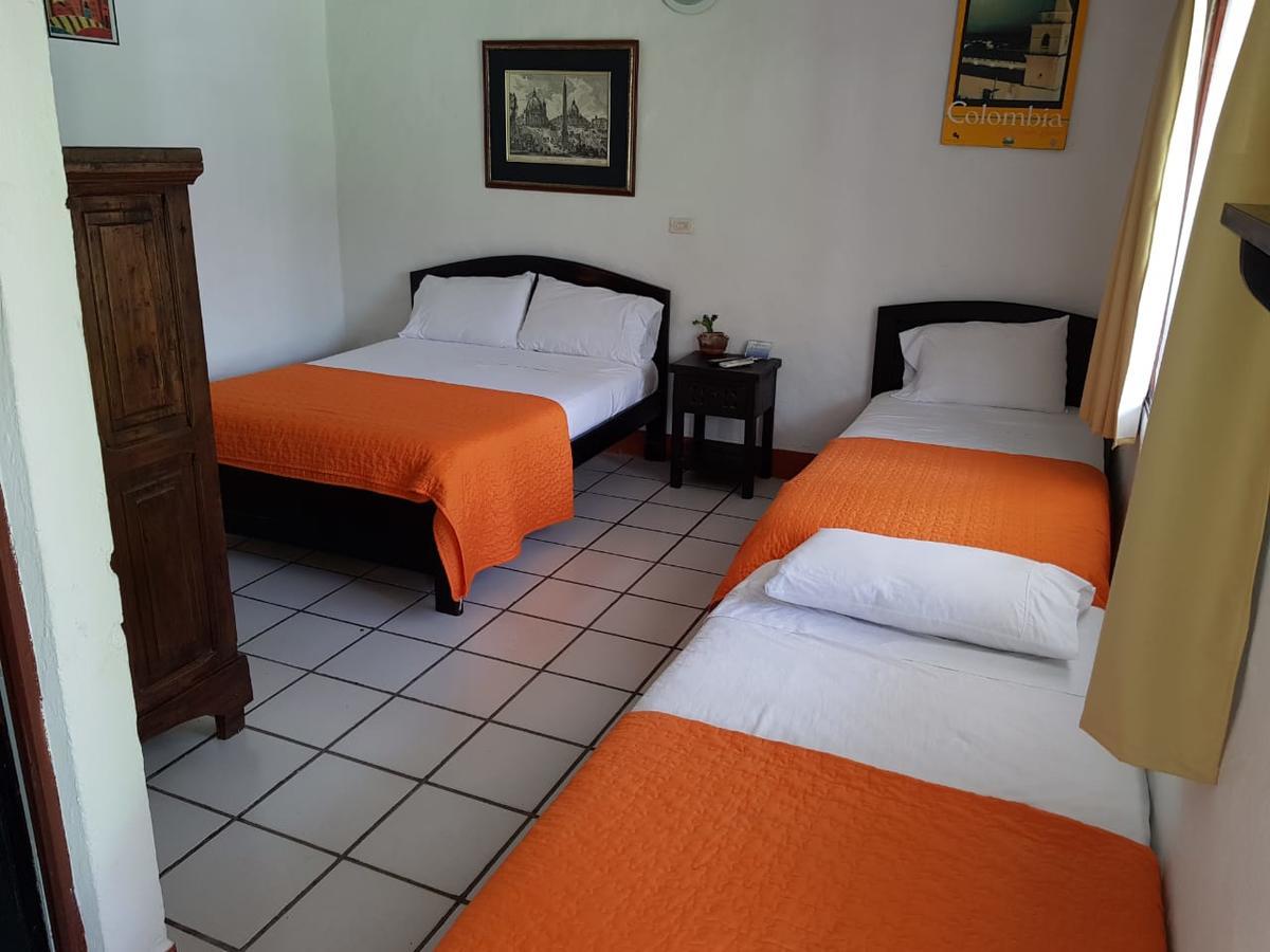 Hotel Villa Maritza Melgar Extérieur photo