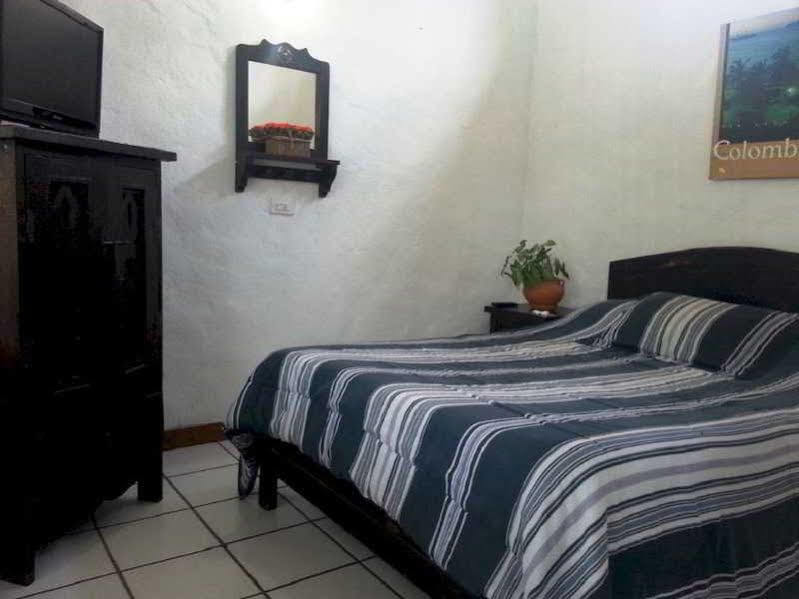 Hotel Villa Maritza Melgar Extérieur photo